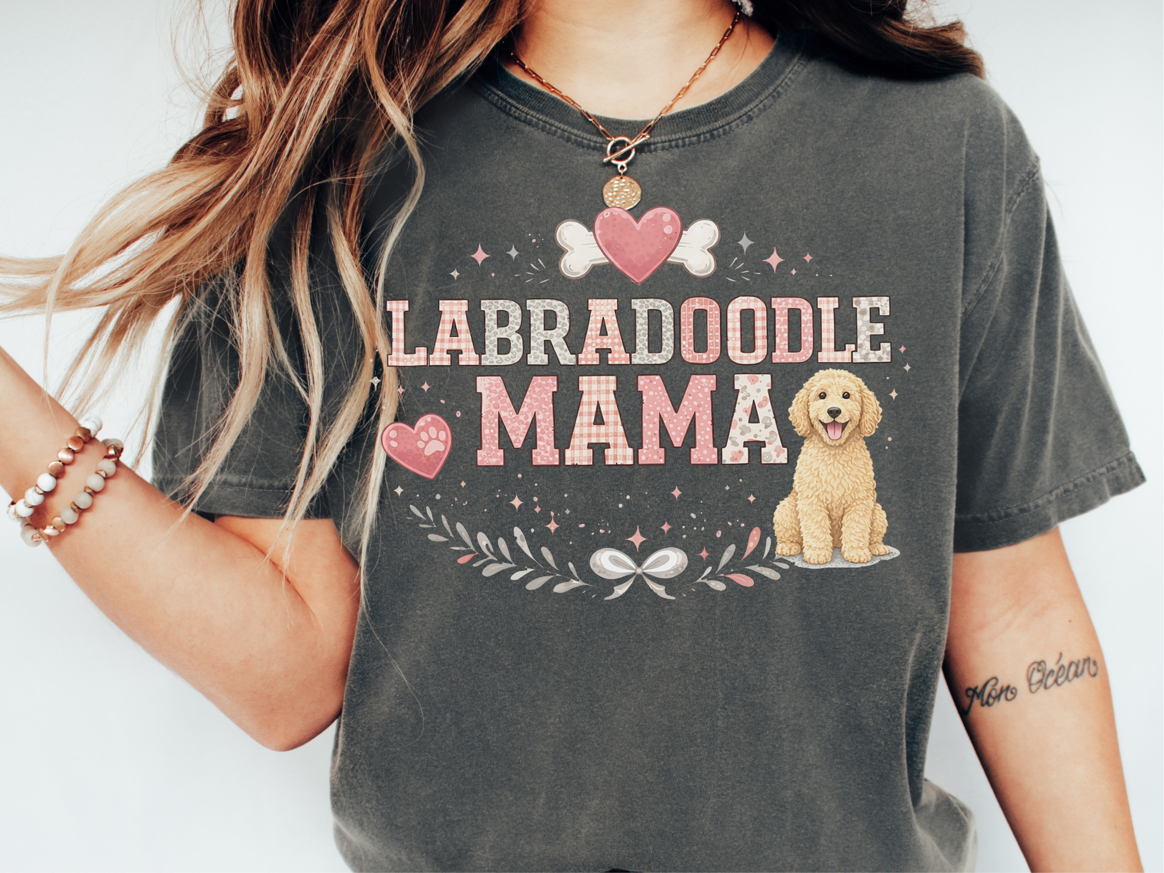Mockup_01_Comfort Colors Labradoodle Mama.png
