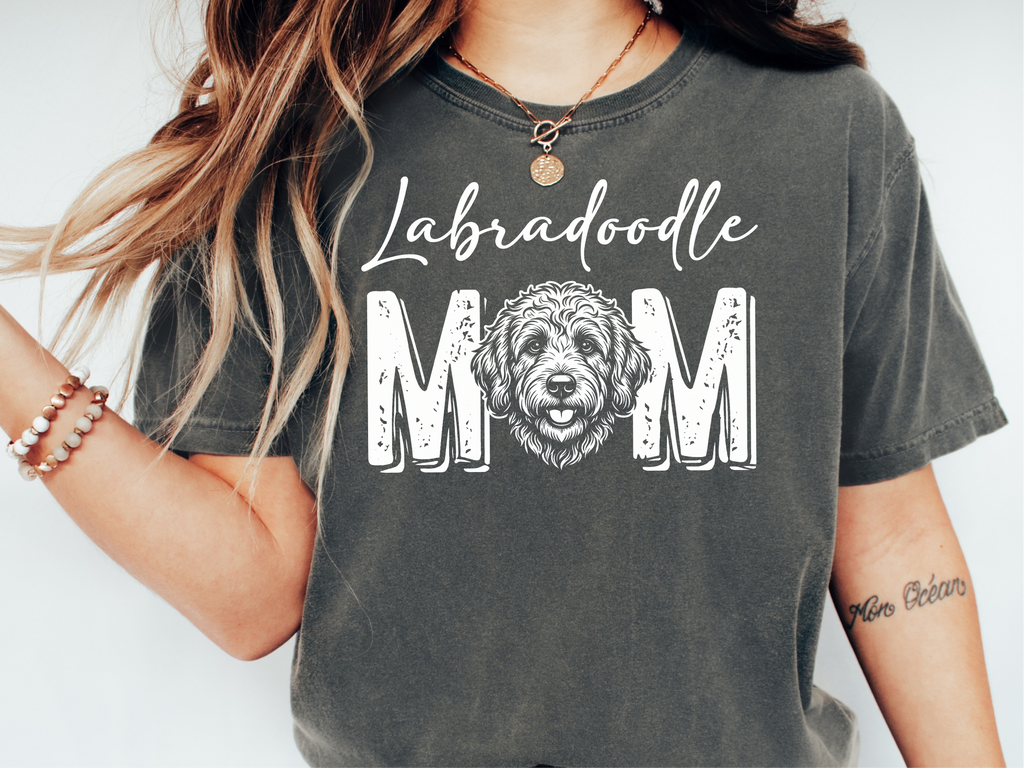 Mockup_02_Comfort Colors Labradoodle Mom.png