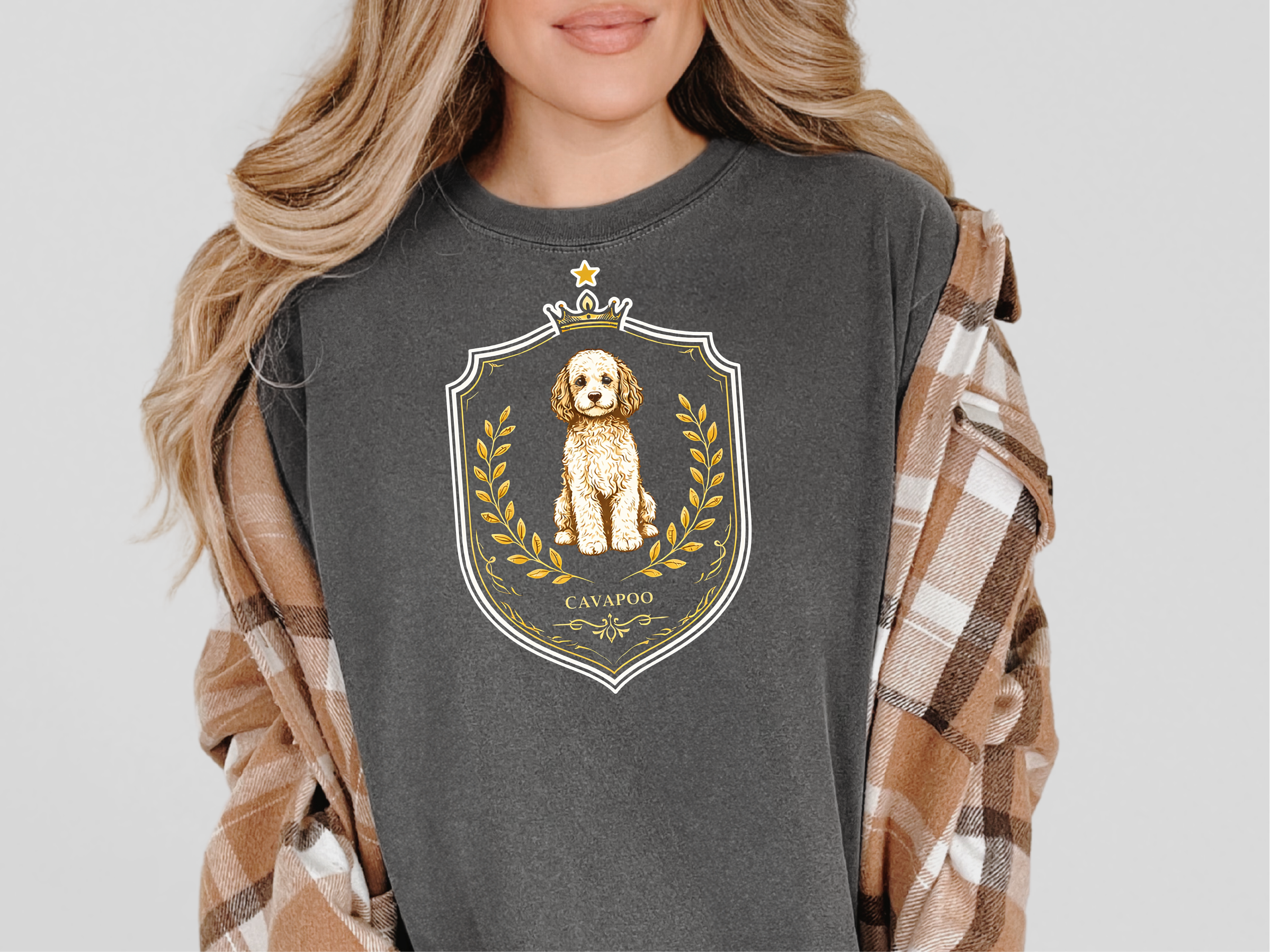 Mockup_03_Comfort Colors Cavapoo Royal Crest.png