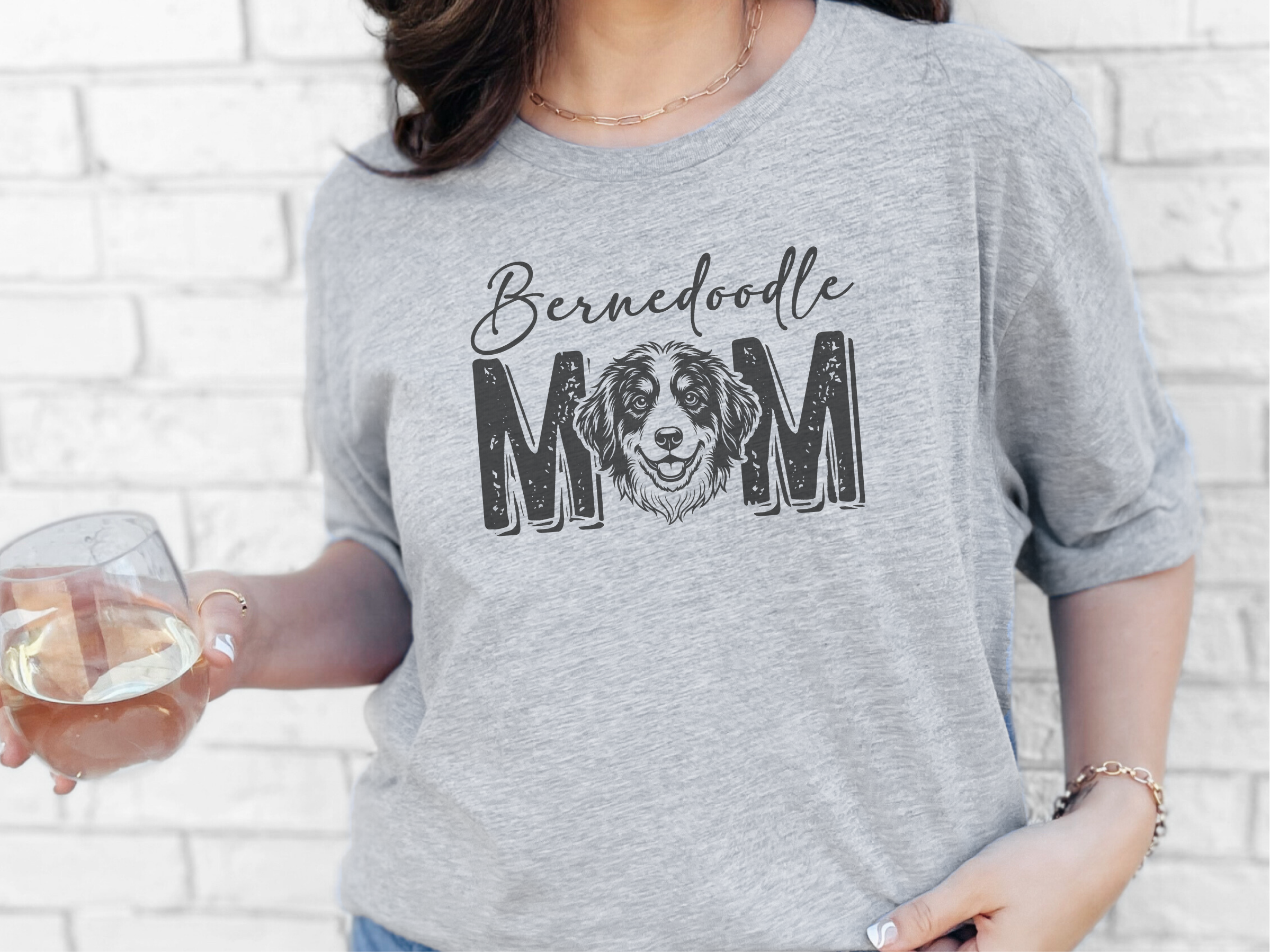 Mockup_04_Bernedoodle Mom.png