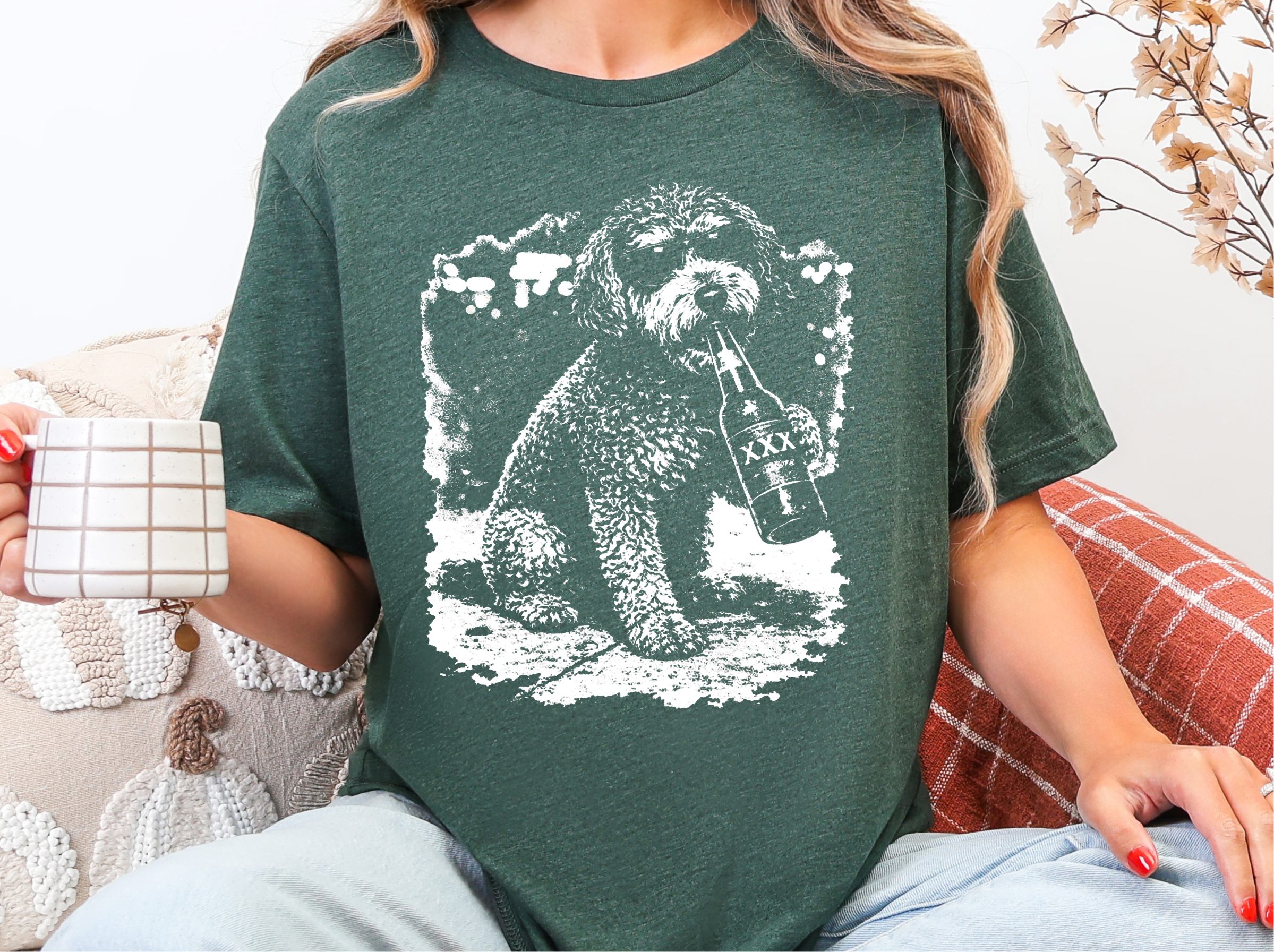 Mockup_04_Schnoodle Drinking Beer.png