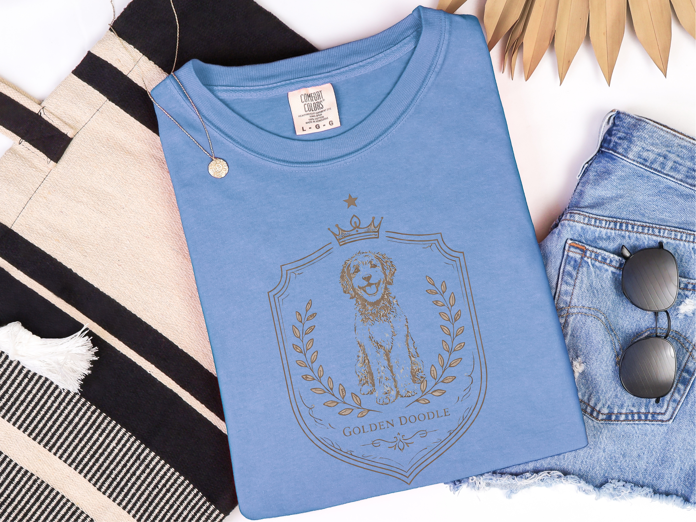 Mockup_06_Comfort Colors Golden Doodle Crest.png
