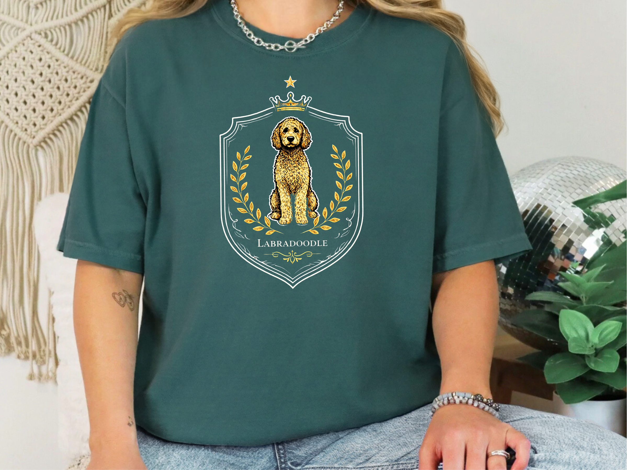 Mockup_07_Comfort Colors Labradoodle Royal Crest.png