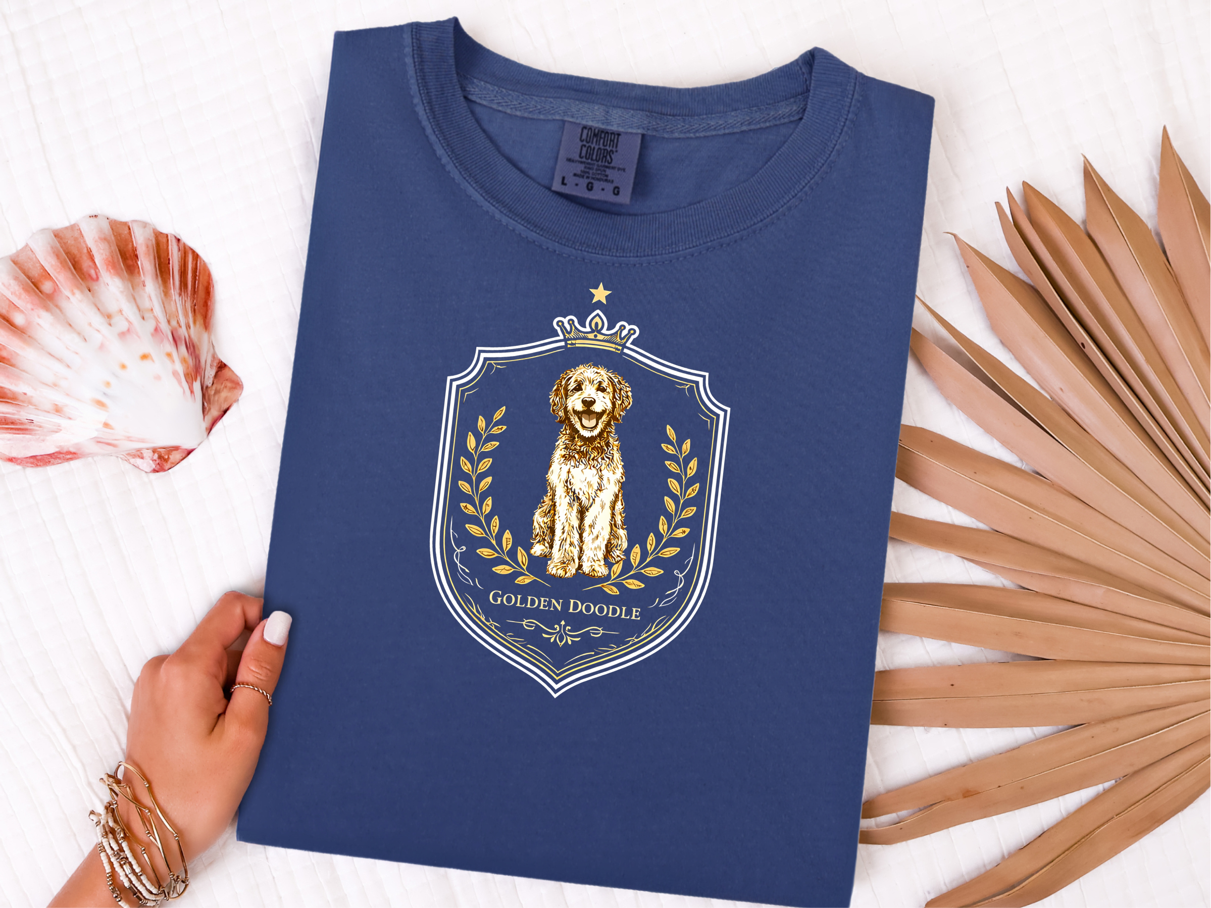 Mockup_08_Comfort Colors Golden Doodle Crest.png